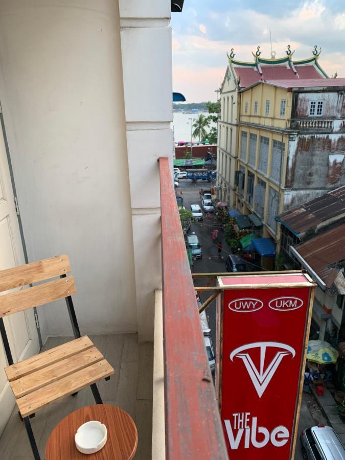 The Vibe Inn Yangon Dış mekan fotoğraf